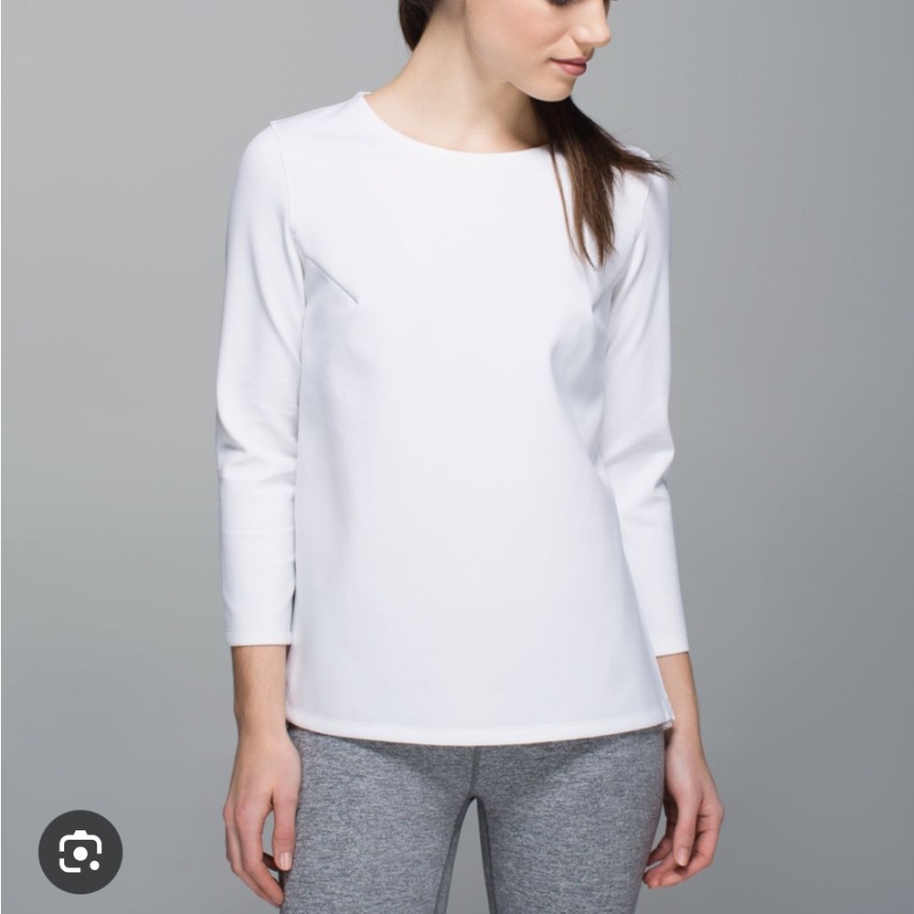 Lululemon pleated back 3/4 sleeve top